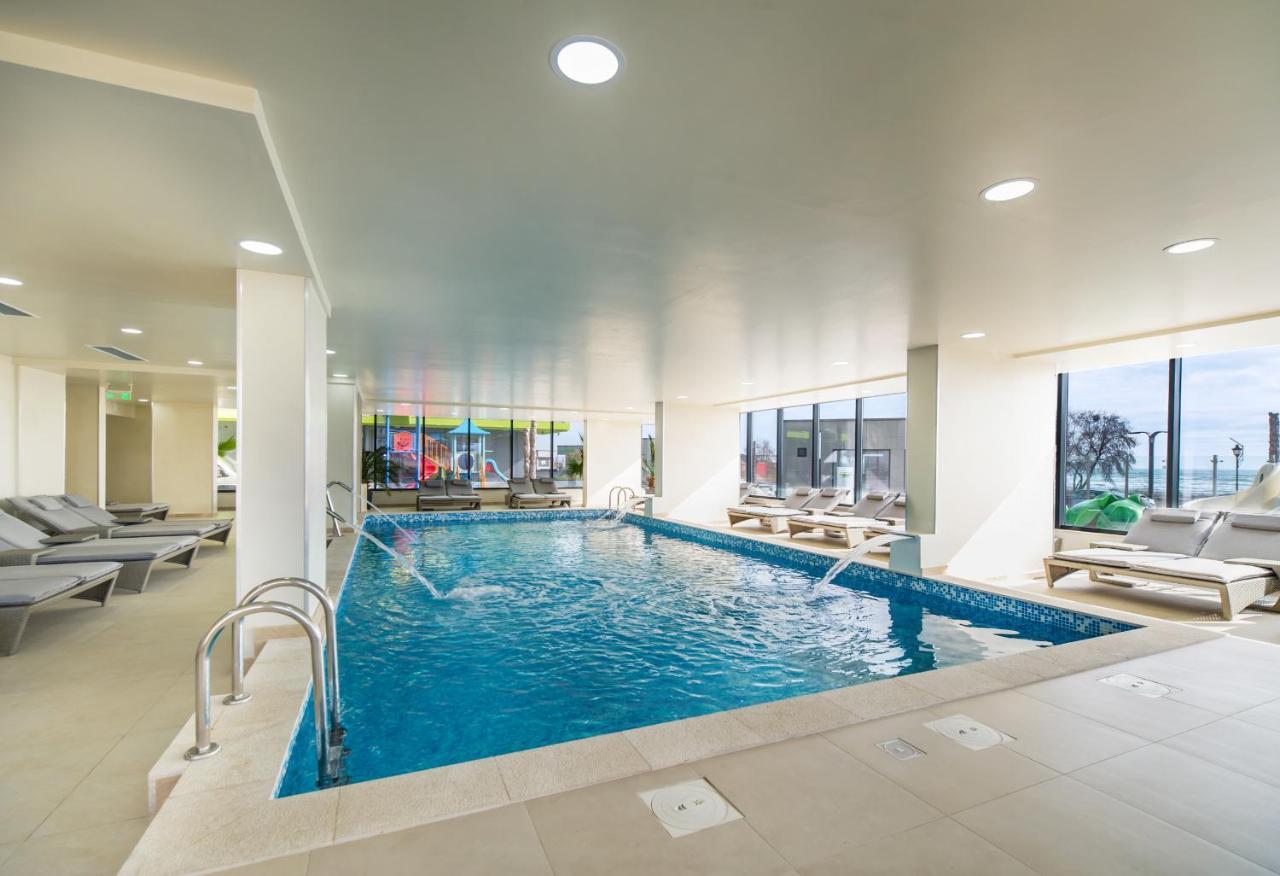 Opal Luxury Apartment 109 Spa N Pool Beach Resort Năvodari Exteriör bild
